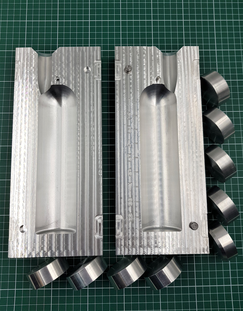 CNC machined 2" deep drop lead mold with interchangeable inserts : 1lb to 10lb