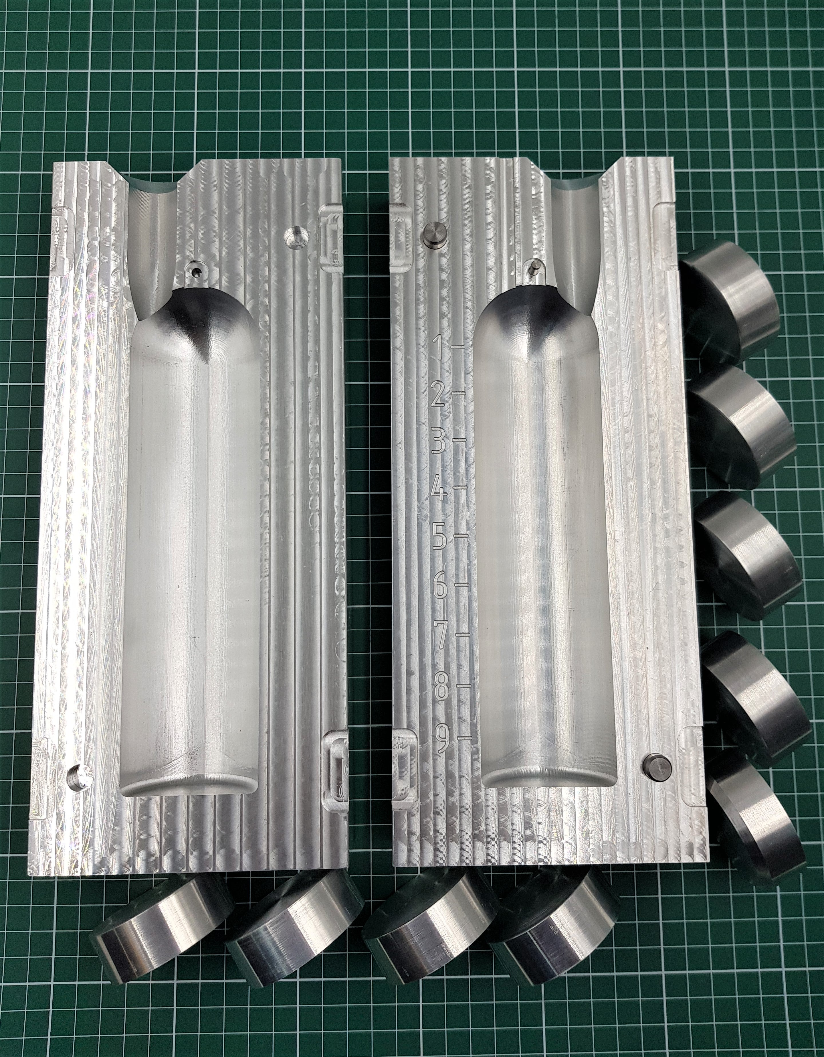 CNC machined 2" deep drop lead mold with interchangeable inserts : 1lb to 10lb