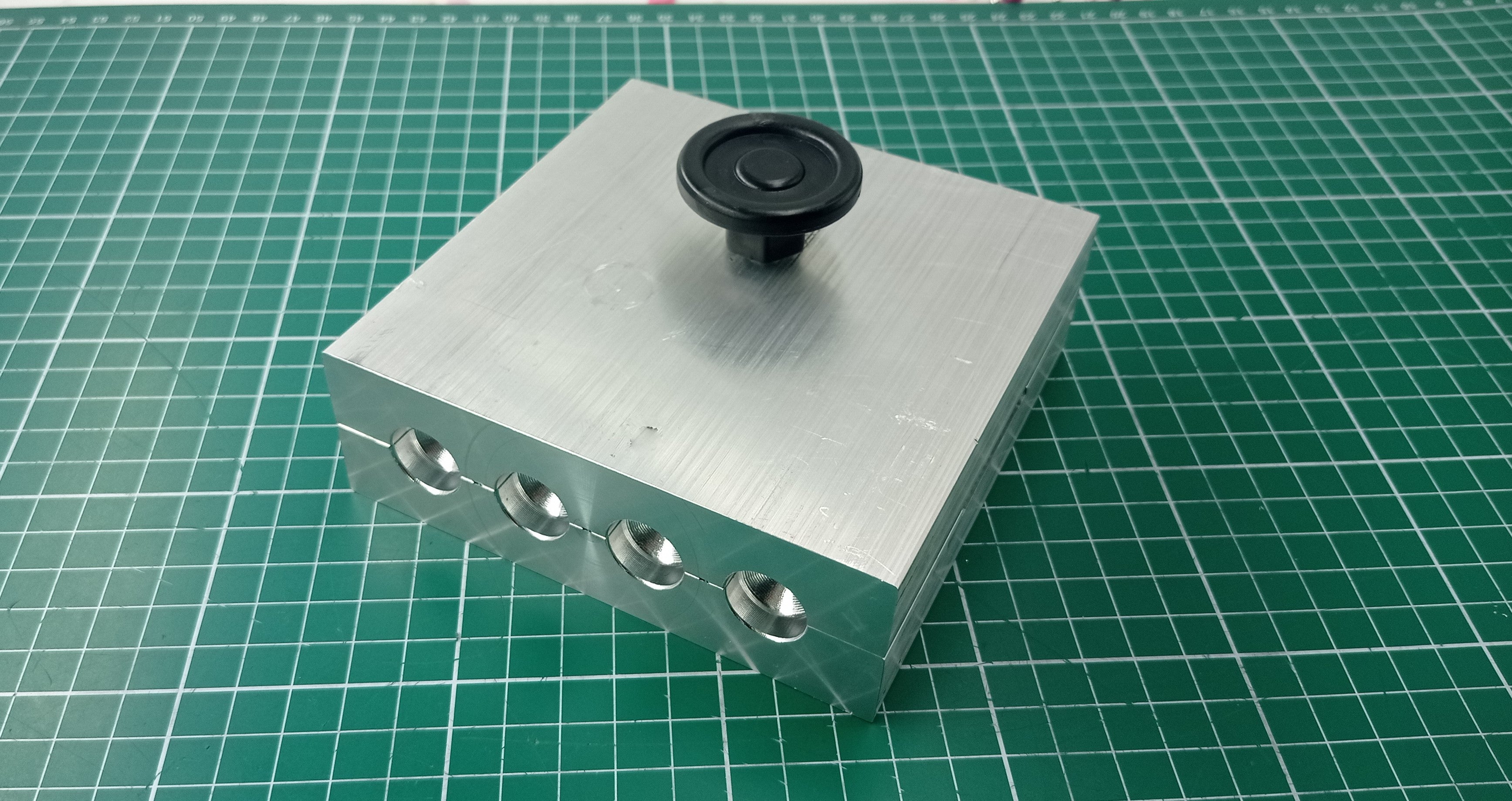 CNC machined 4 cavity aluminum mold for 90mm swimbait lure production