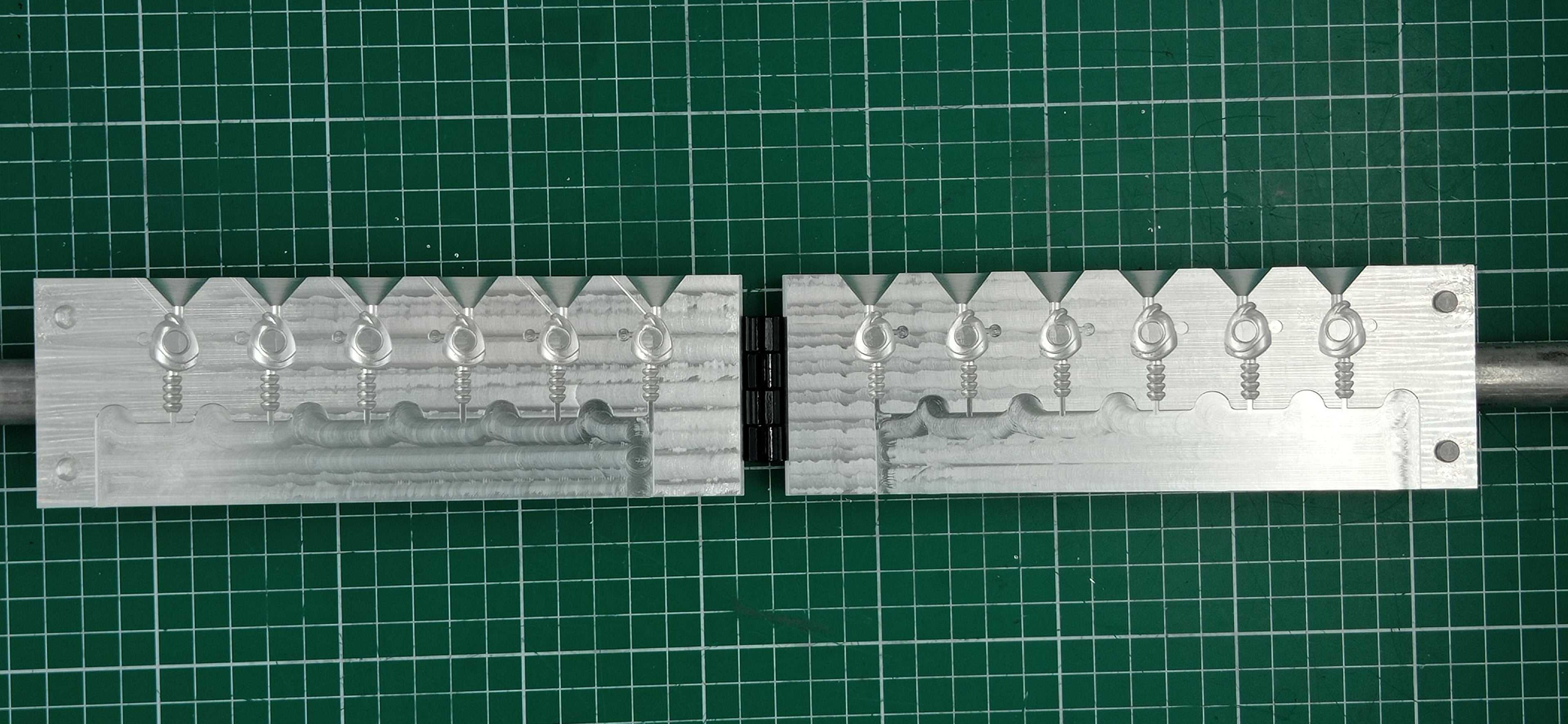 CNC machined swimbait jig head aluminum fishing mold with weights 3/8oz and 1/2oz