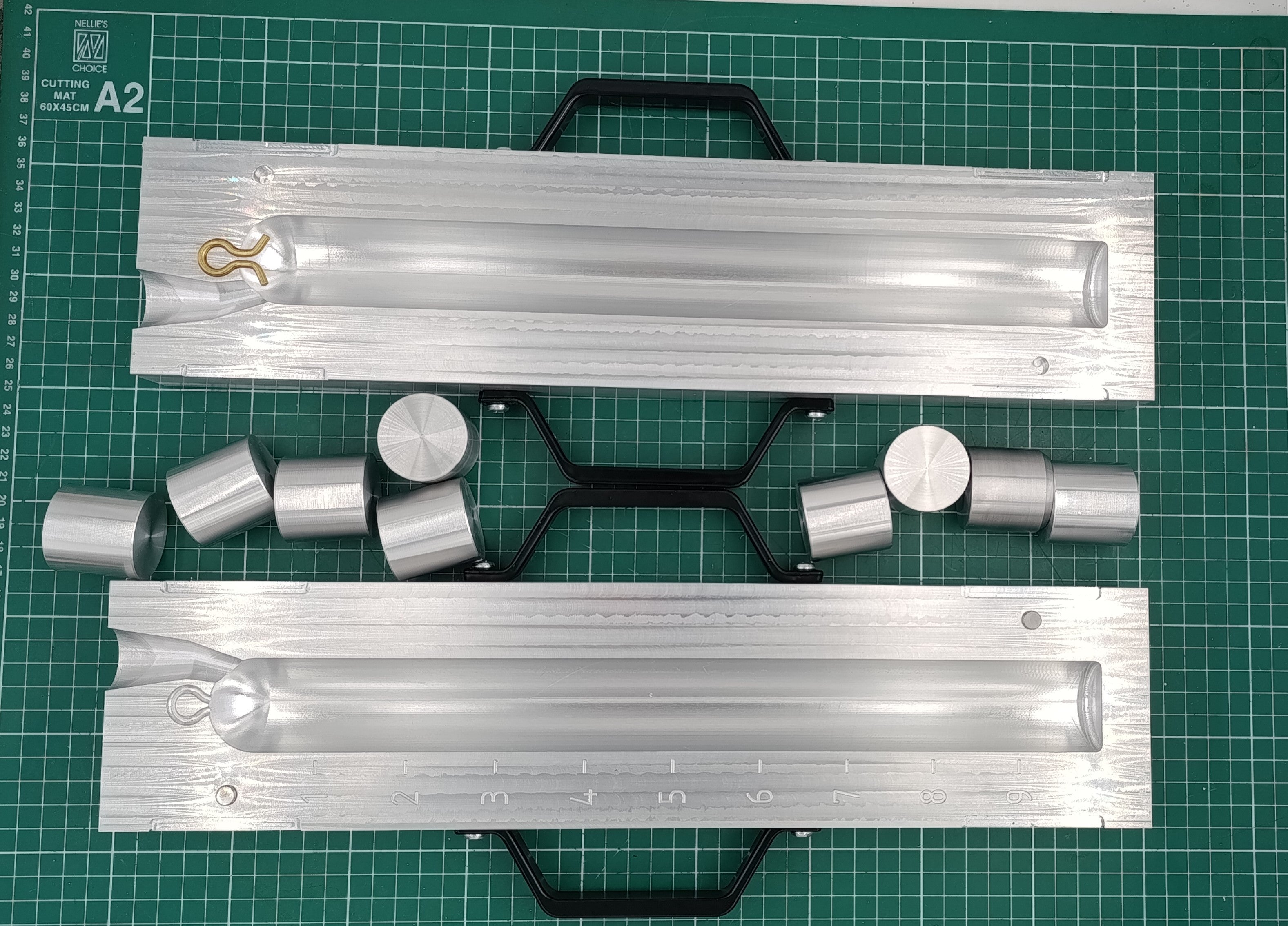 CNC machined 1.5" deep drop lead mold with interchangeable inserts : 1lb to 10lb