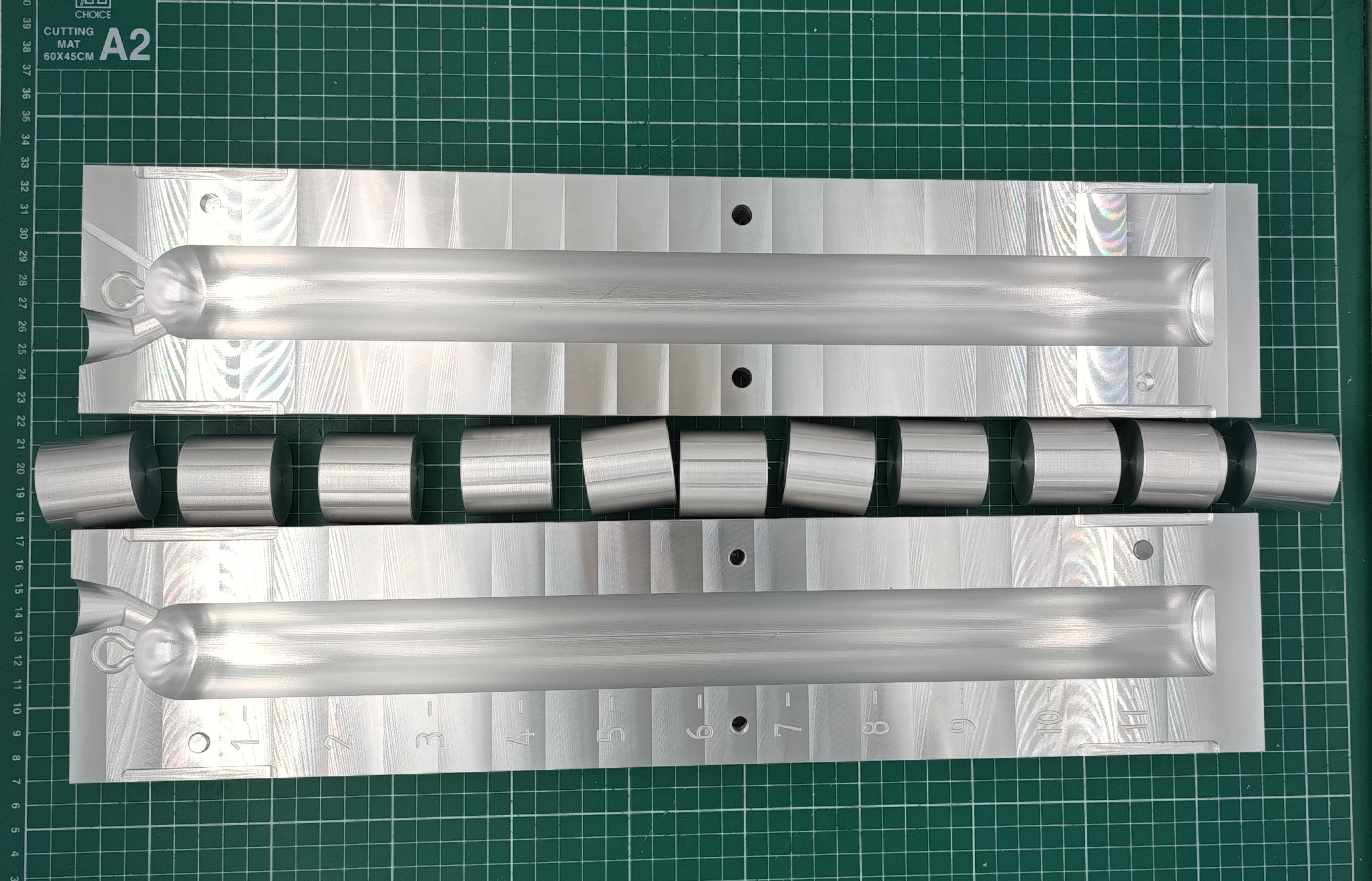 1.5" deep drop lead mold with interchangeable inserts : 1lb to 12lb CNC machined