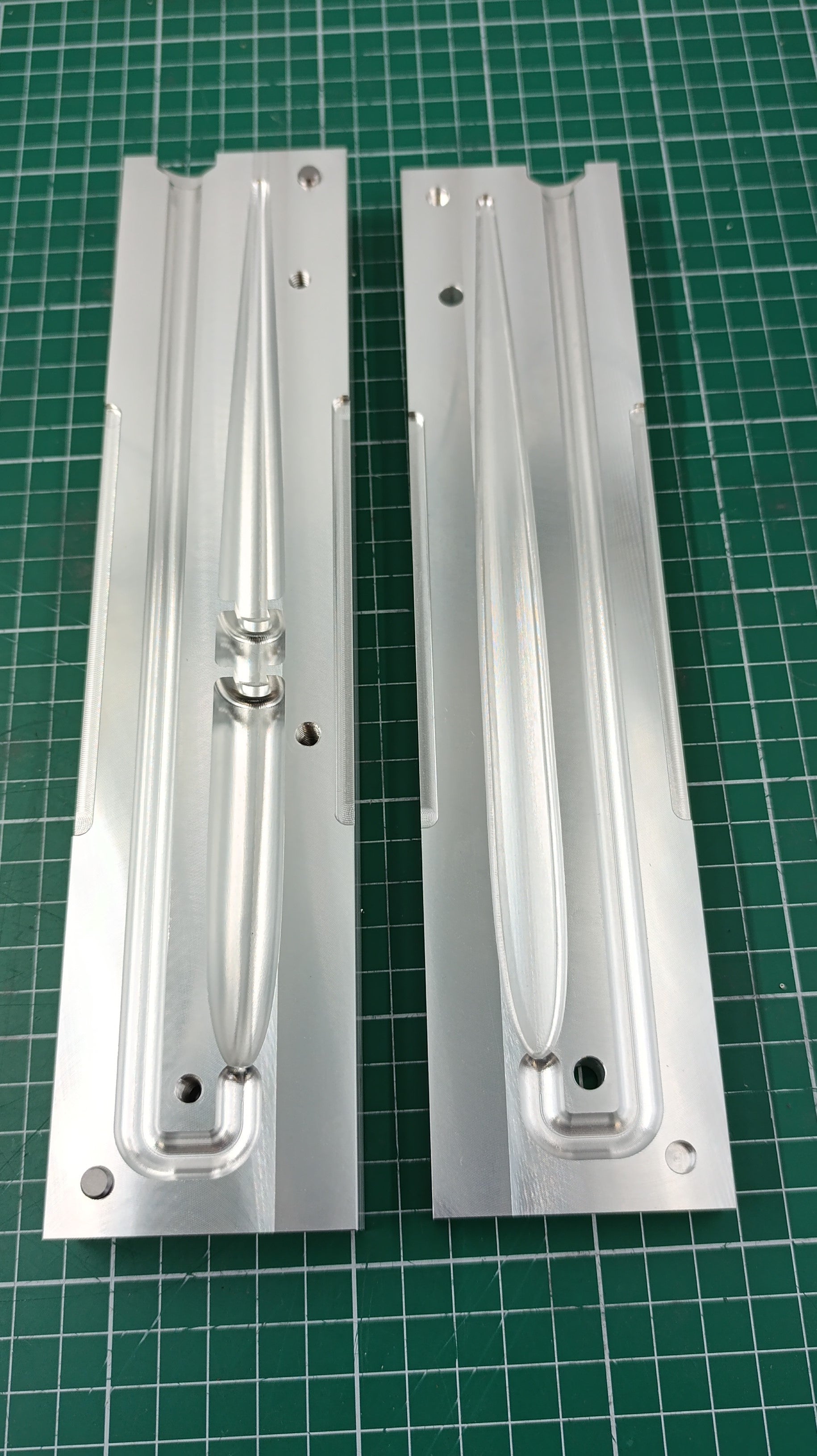 CNC machined 9" slug go lure aluminum mold