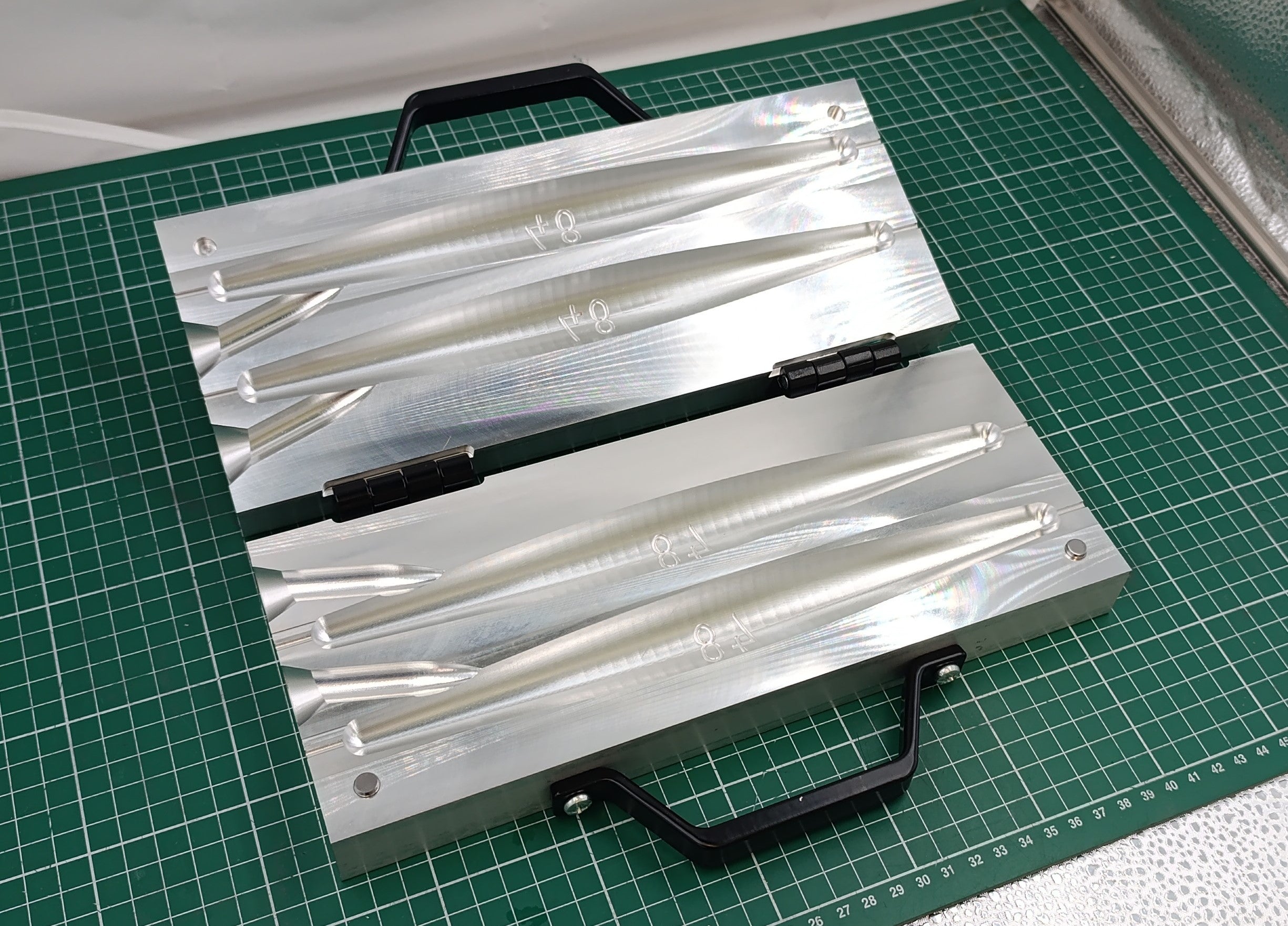 CNC machined two cavity 48oz Trolling sinker aluminum fishing mold