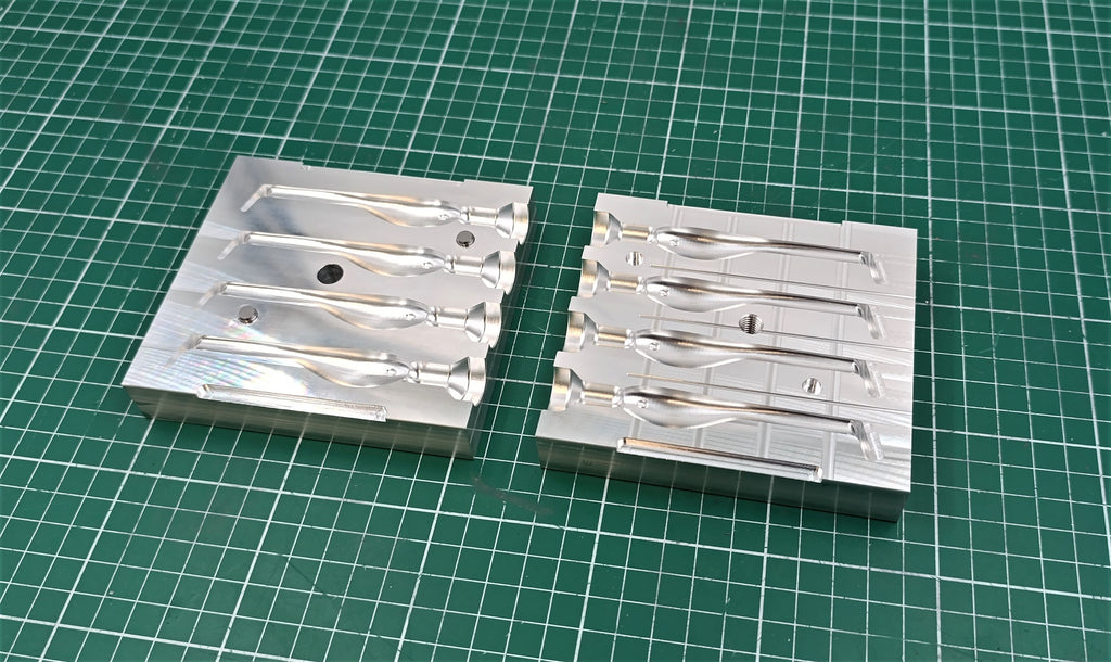 CNC Machined Aluminum 4 Cavity Mold for 3 inch Twitching Shad Lures