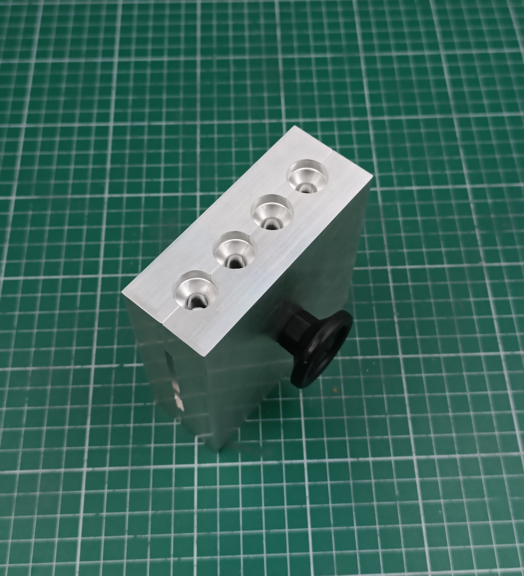 CNC Machined Aluminum 4 Cavity Mold for 3 inch Twitching Shad Lures