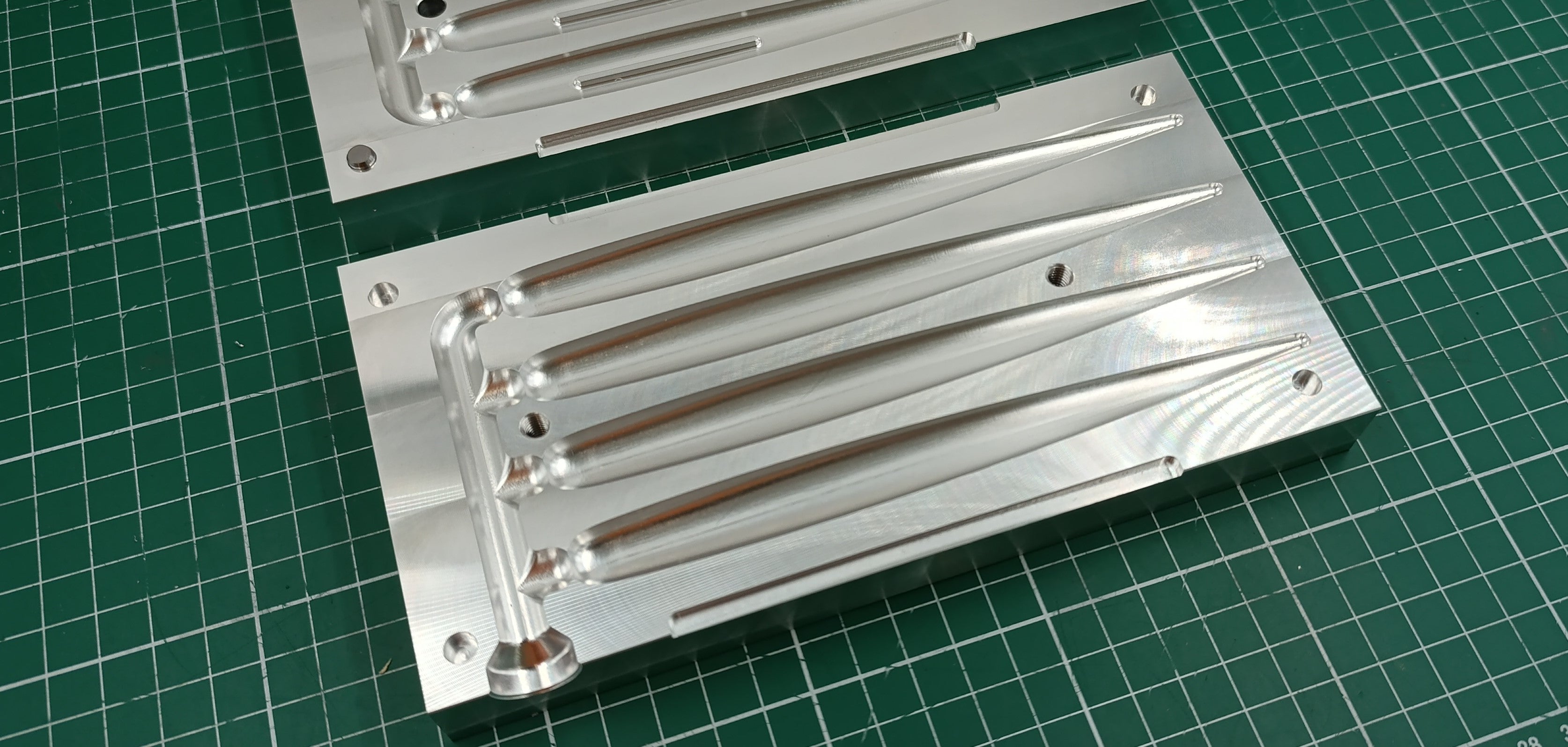 6" Swurm lure CNC machined aluminum mold