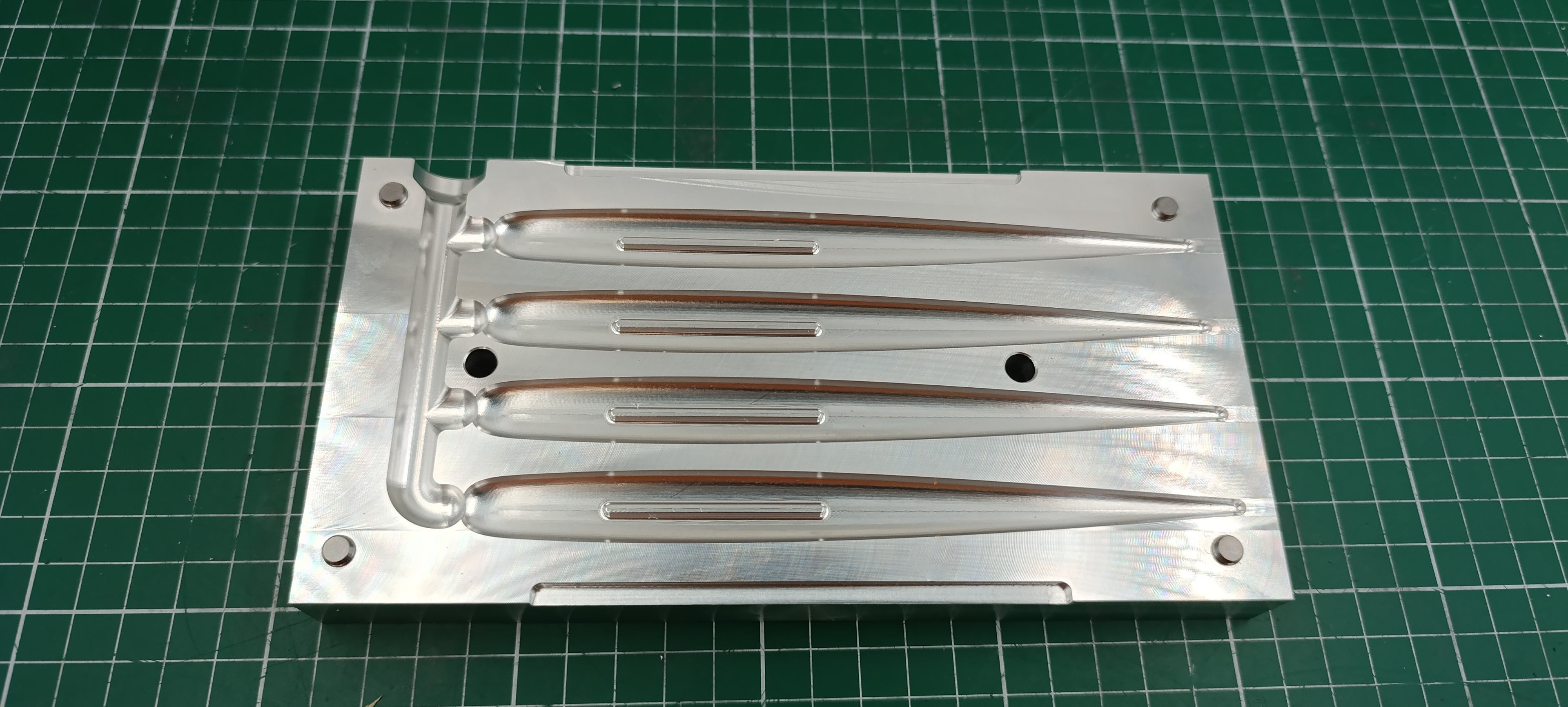 6" Swurm lure CNC machined aluminum mold