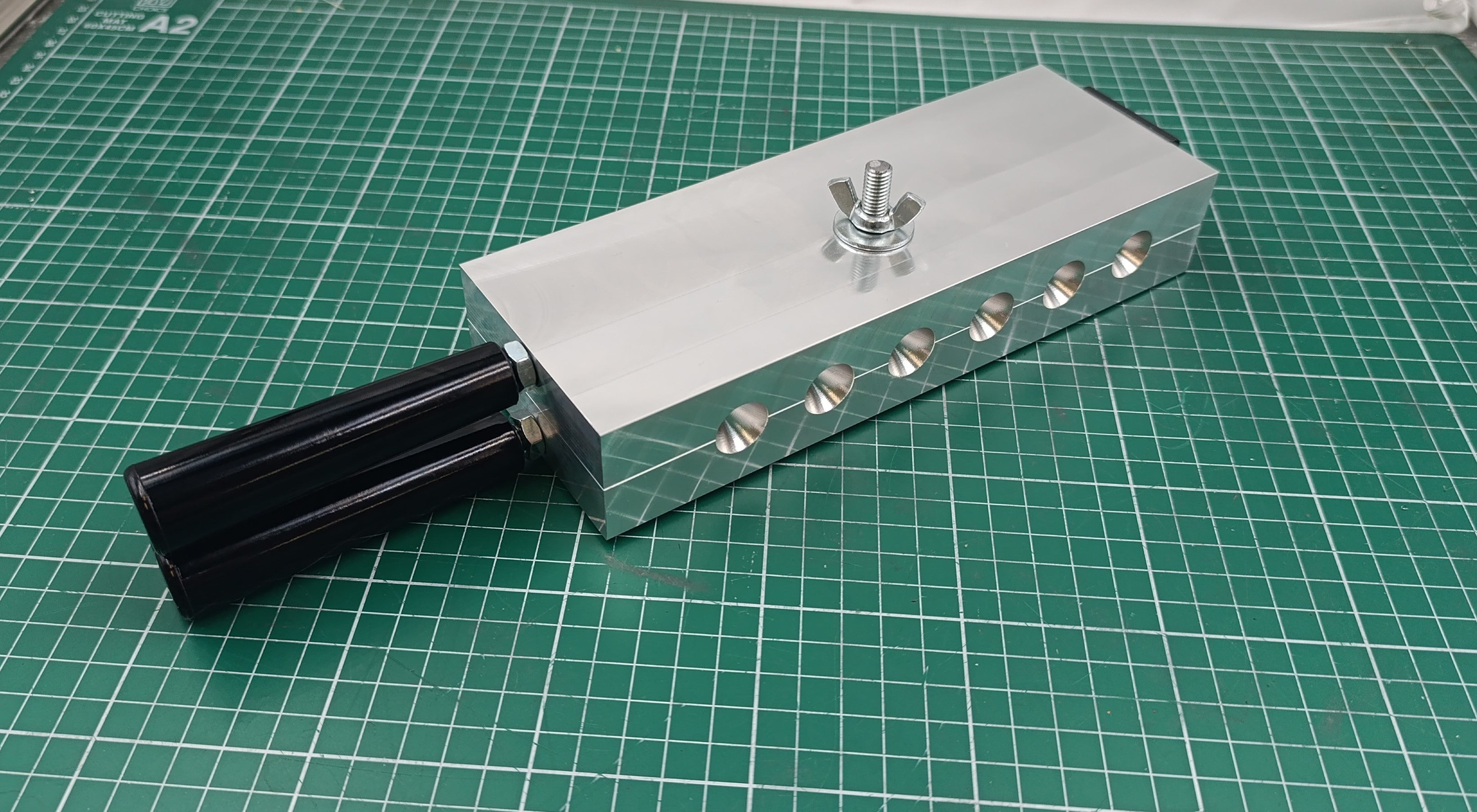 CNC machined pompano jig aluminum fishing mold, CNC machining services