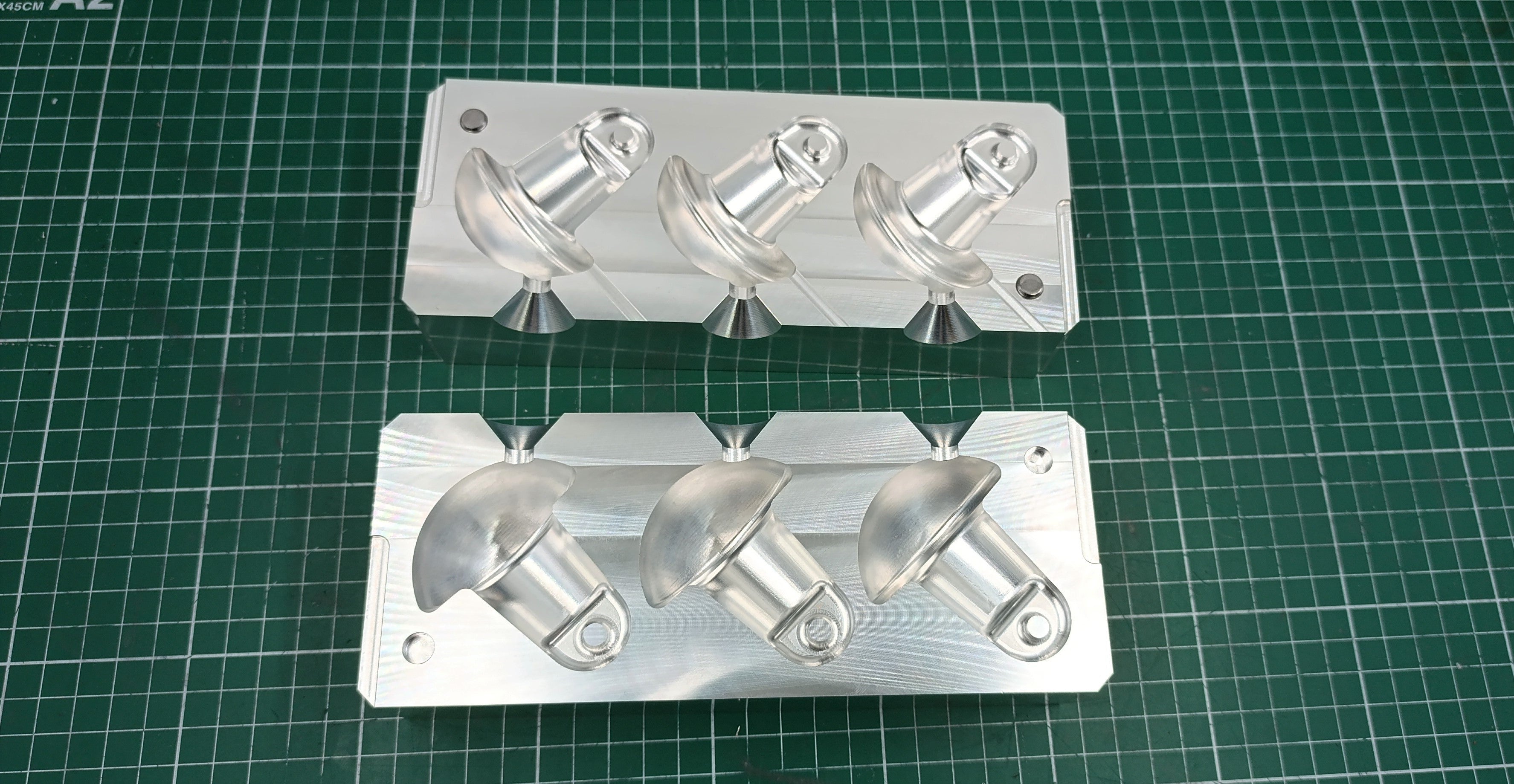 CNC machined 3 cavity 20oz mushroom anchor aluminum mold