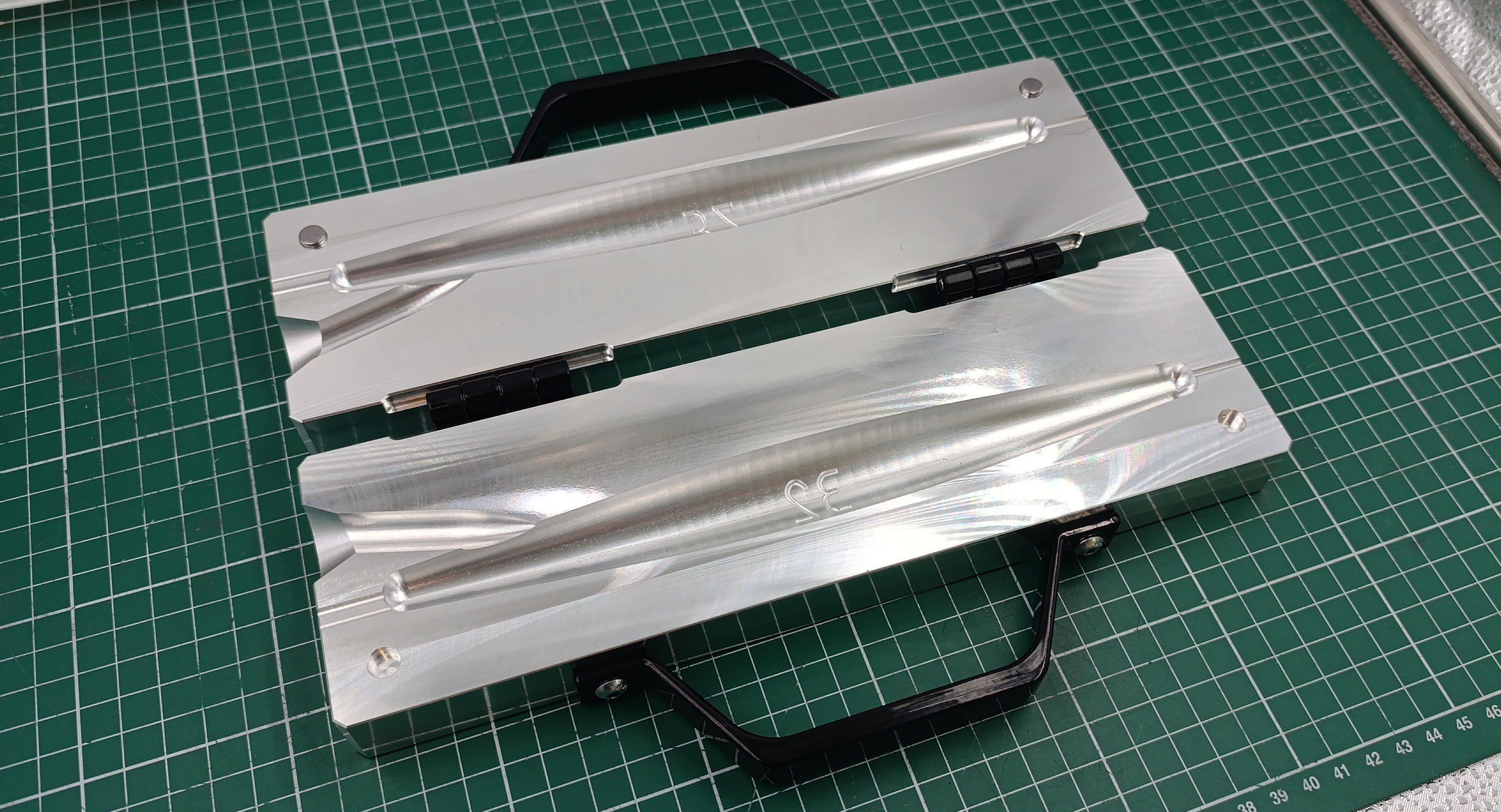 32oz one cavity CNC machined Trolling sinker aluminum fishing mold