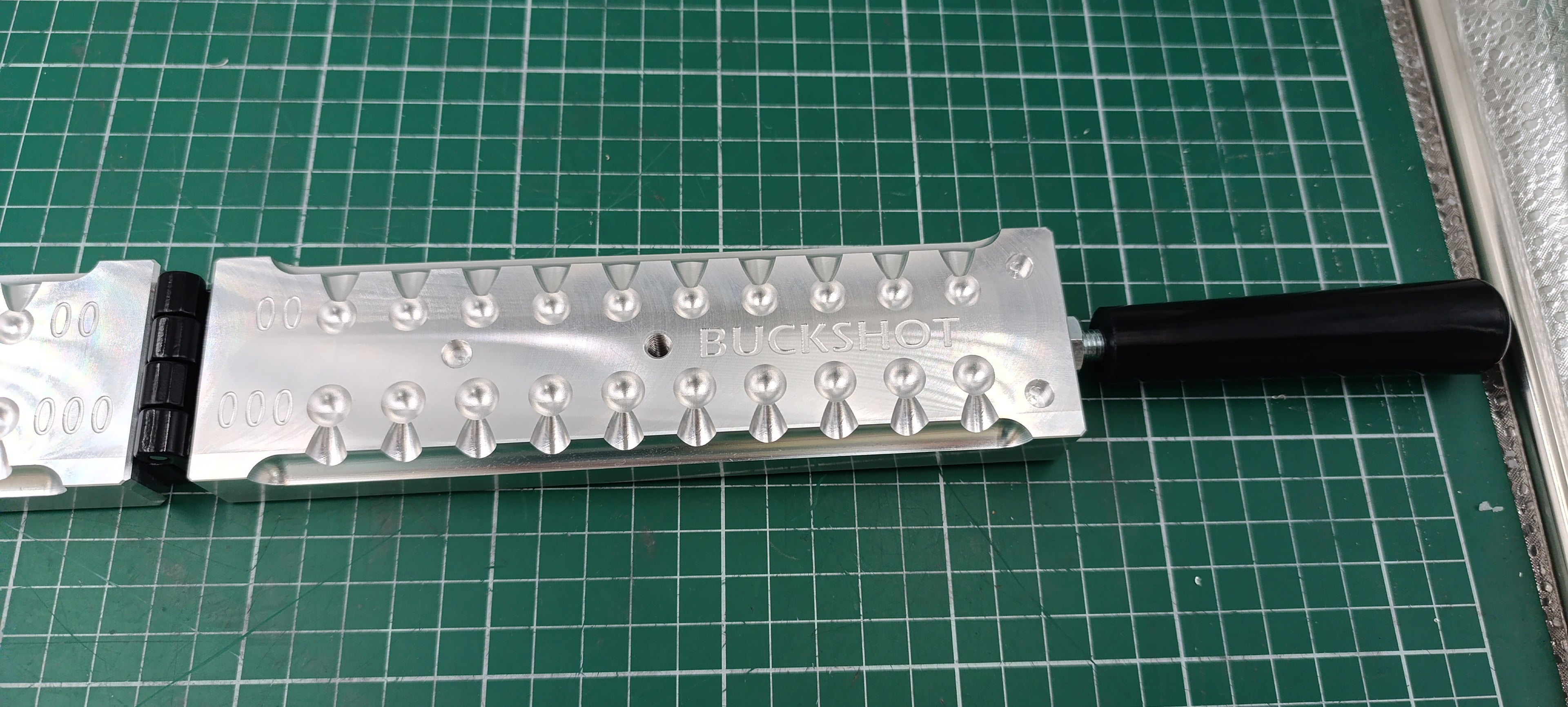 Buck shot 00 and 000 CNC machined aluminum mold