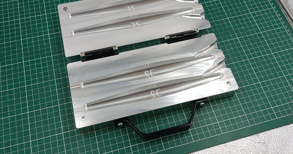 CNC machined 2 cavity 32oz Trolling sinker aluminum fishing mold