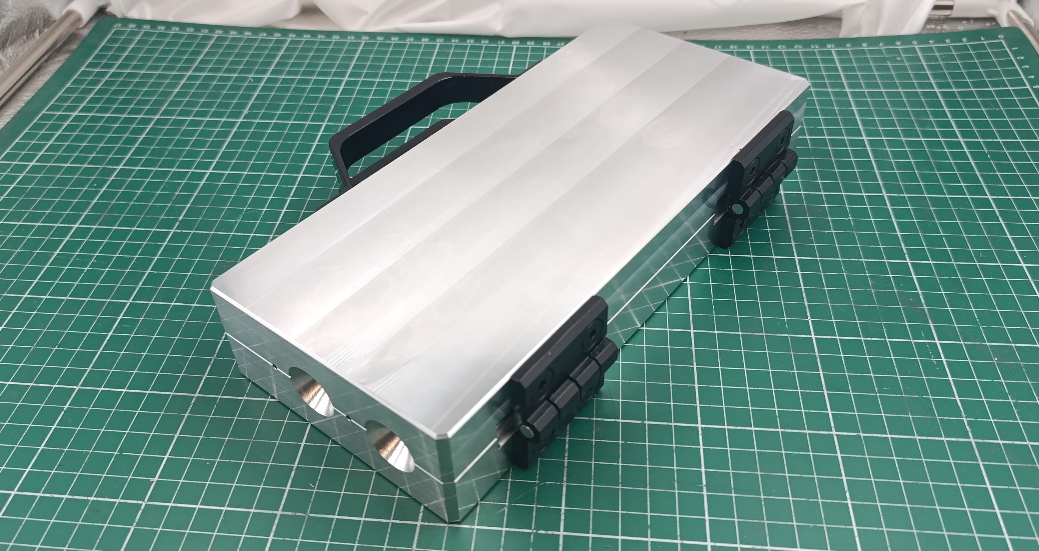 CNC machined 2 cavity 32oz Trolling sinker aluminum fishing mold