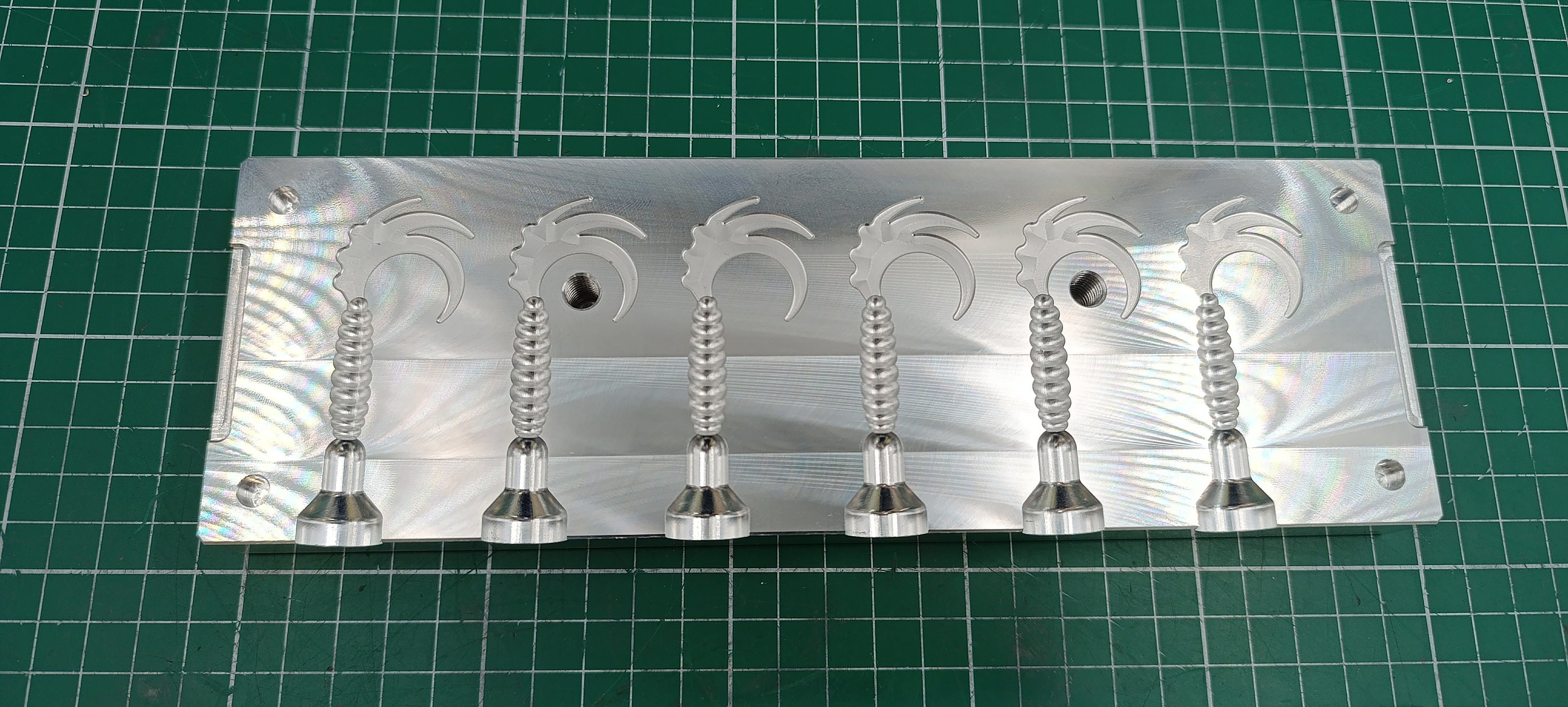 2" Fire Tail Grub Twister Lure CNC machined aluminum fishing mold