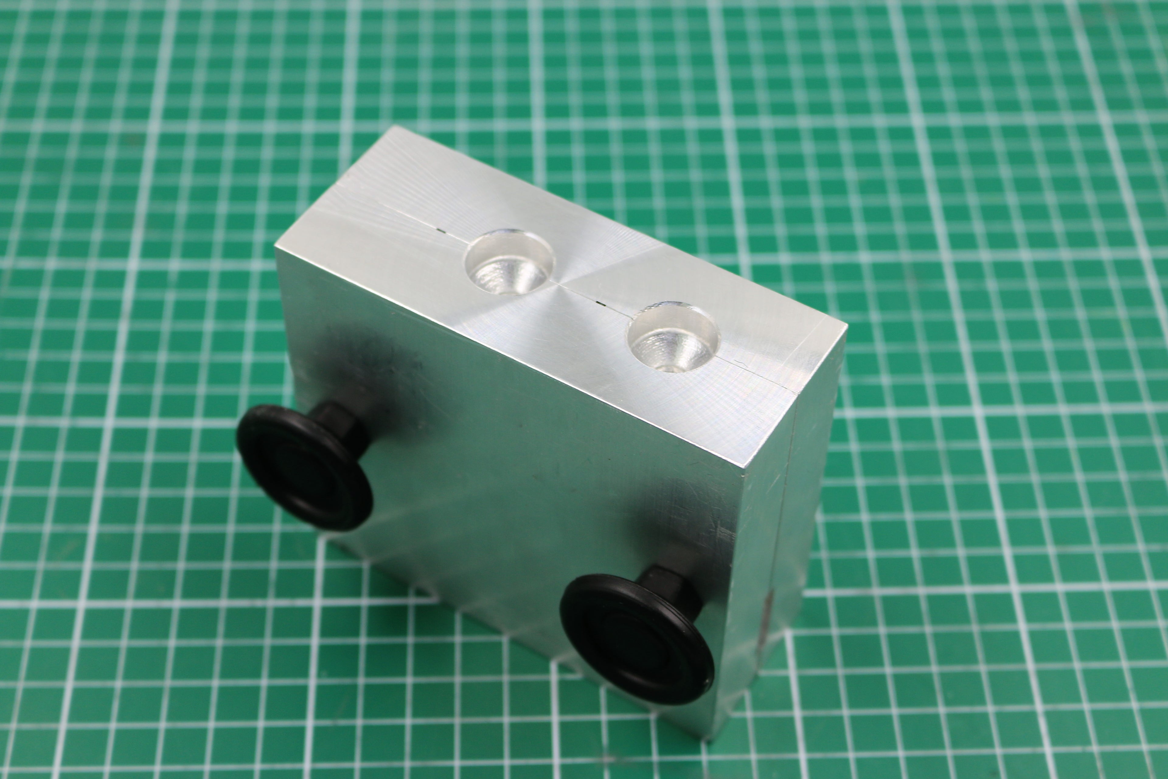 Grub twister lure CNC machined aluminum fishing mold, CNC machining services