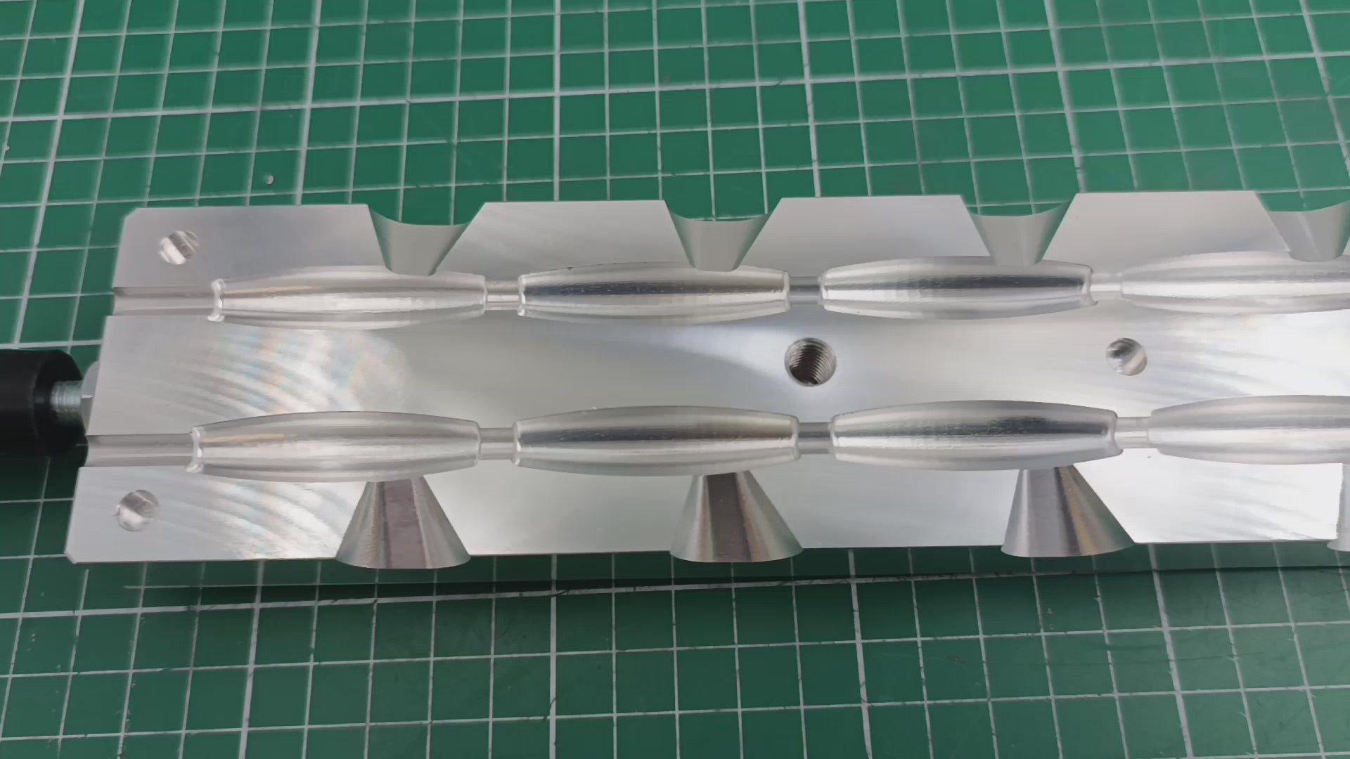 CNC Machined Aluminum 1 oz Net Sinker Mold – 8 Cavity Lead Casting Mold with 5mm Wire Hole